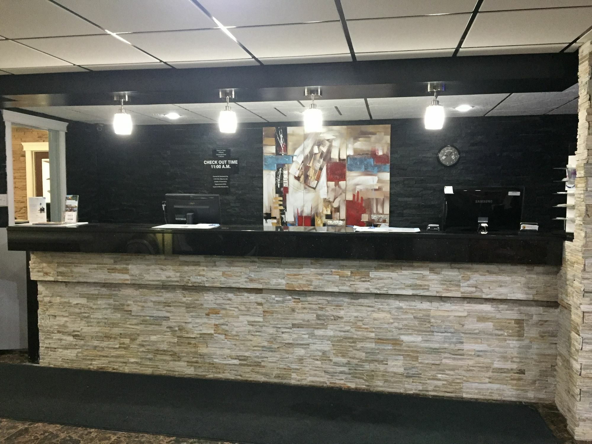 Super 8 By Wyndham Red Deer Hotel Exterior foto
